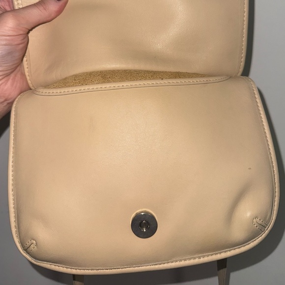 Coach Beige Leather Vintage Hippie Crossbody 9142 - Picture 5 of 6